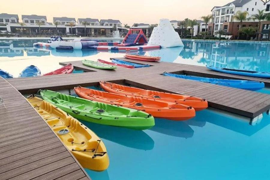 Day, Activities, Pool view, Swimming pool, sunbed