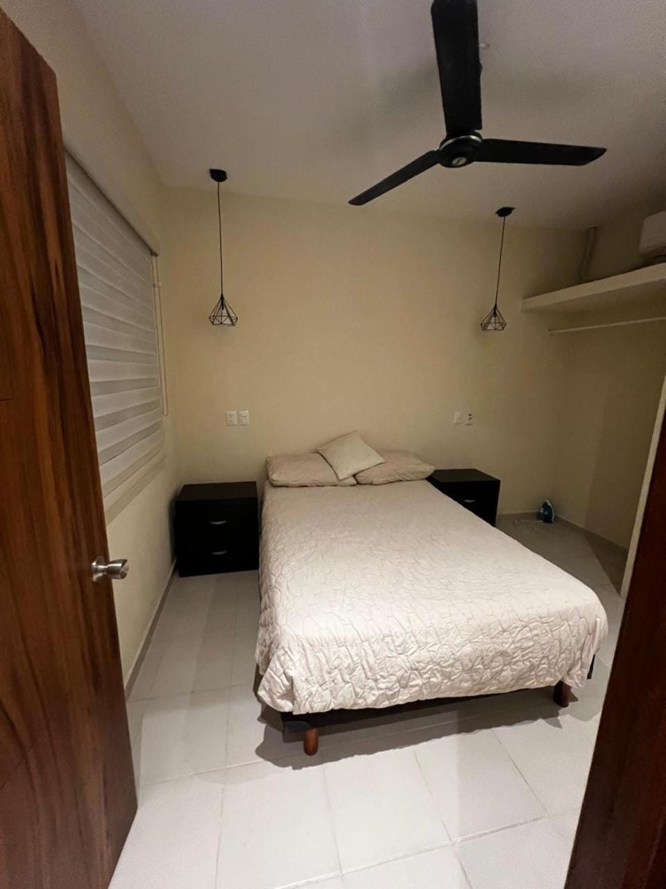 Bed, Photo of the whole room, Bedroom, wardrobe