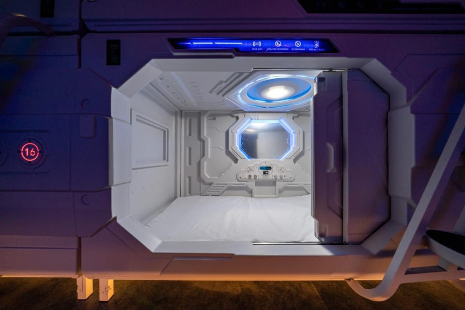 エイチビーイン Capsule hotel in Hiroshima