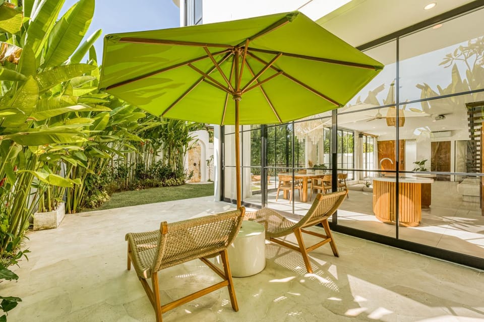 Patio, Garden view