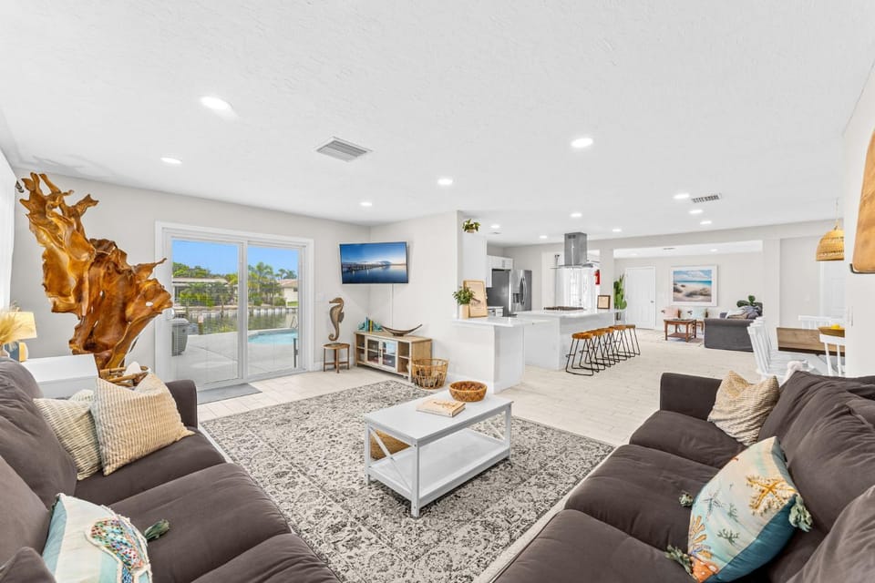 TV and multimedia, Living room, Seating area