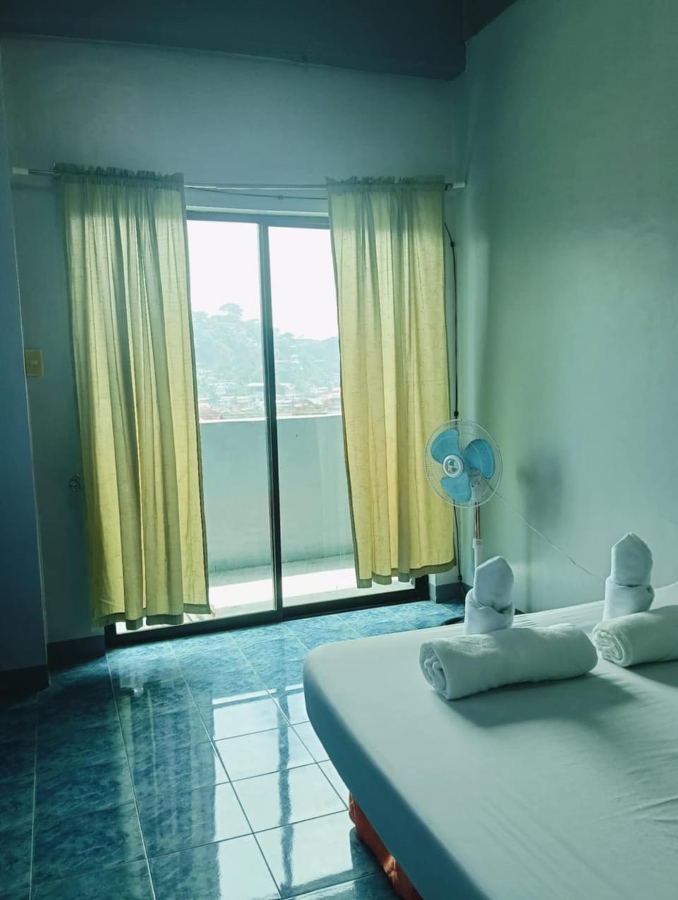Your Own Room at a Shared Apartment with Balcony Vacation rental in Baguio