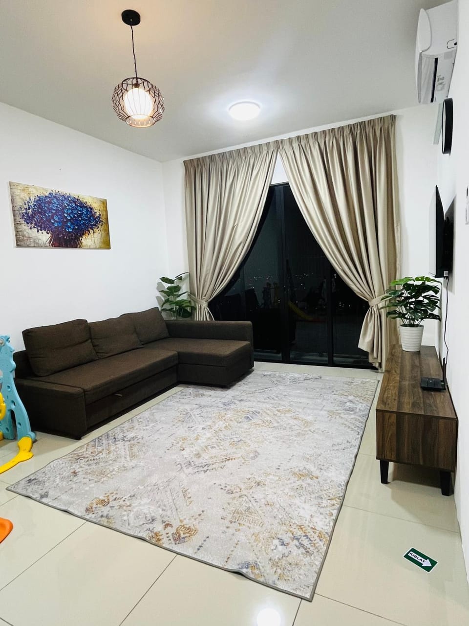 TV and multimedia, Living room, Seating area