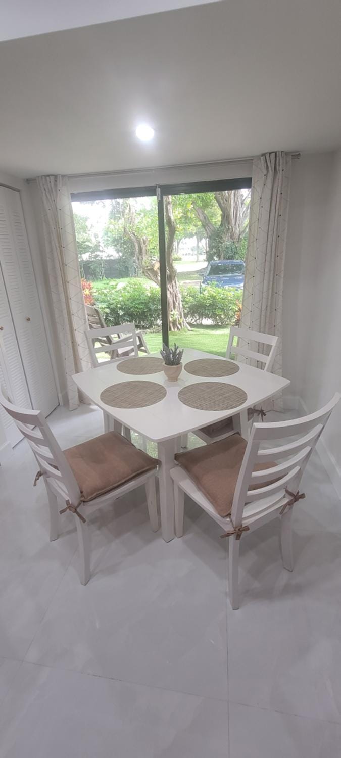 Deerfield Beach vacation condo Apartment in Deerfield Beach