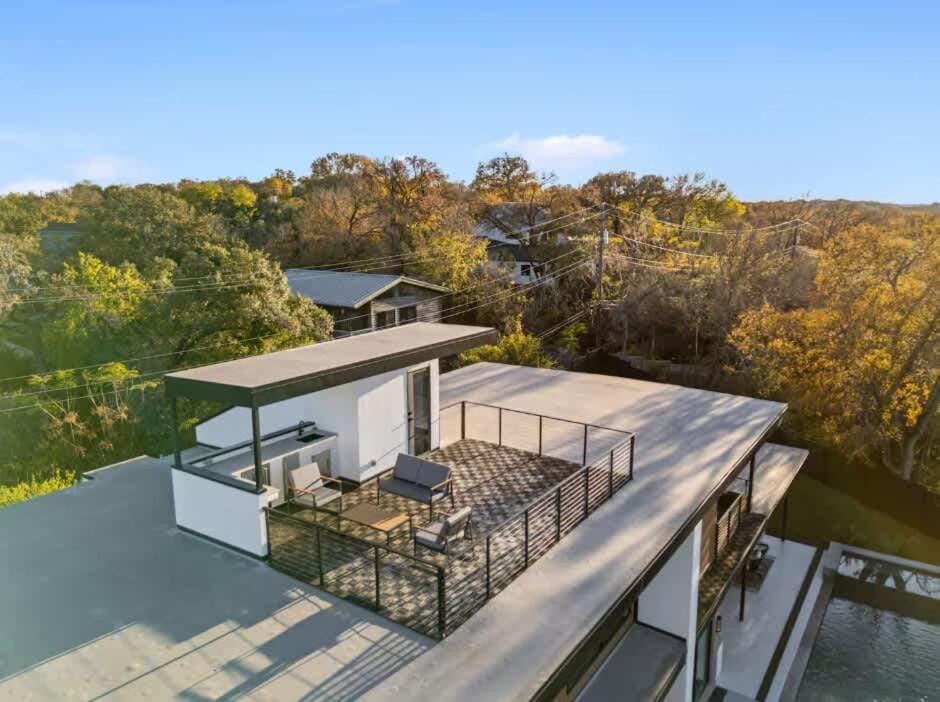 Barton Springs Luxe Heated Pool Spa Sleeps 16 House in Zilker