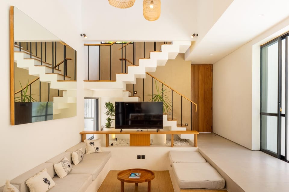 Communal lounge/ TV room, Living room