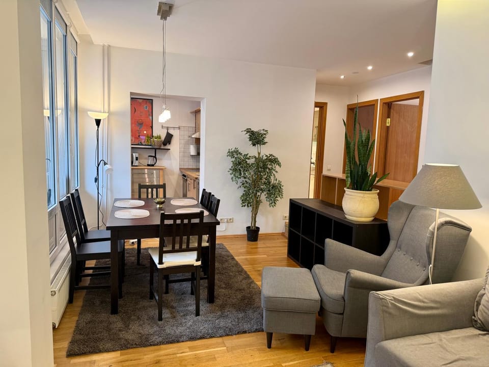 Living room, Seating area, Dining area