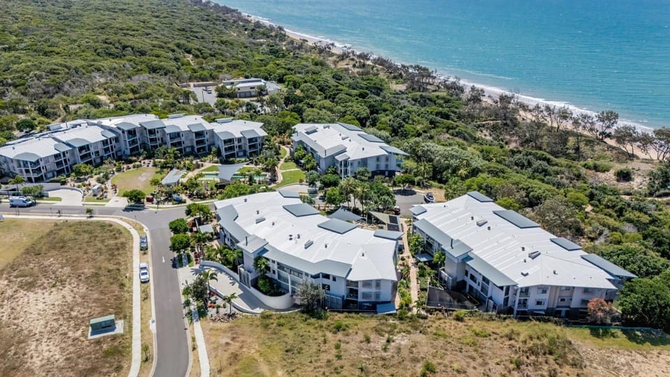 Property building, Bird's eye view, Beach, Sea view