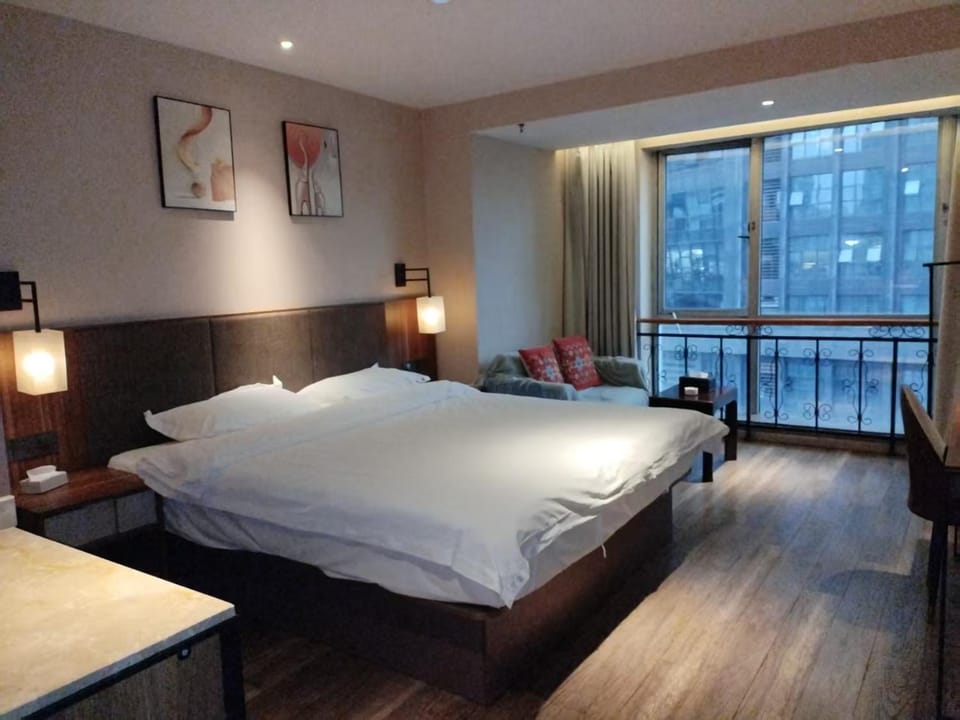 Bed, Photo of the whole room