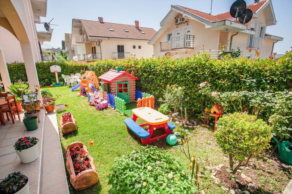 Children play ground, Garden