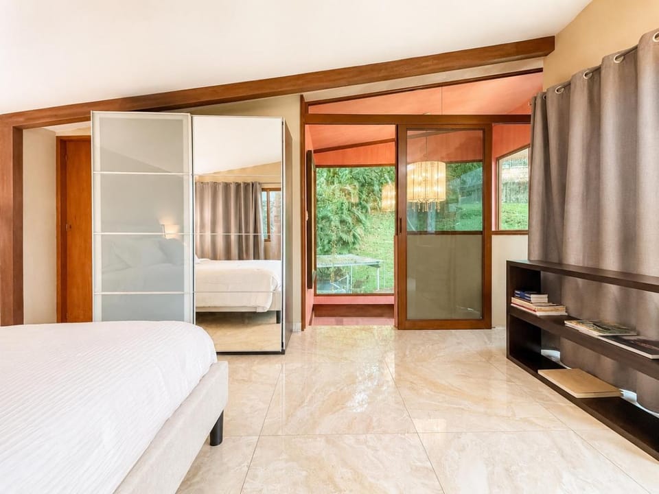 Beautiful Apartment with Balcony in the Heart of Panama City Apartment in Panama City, Panama