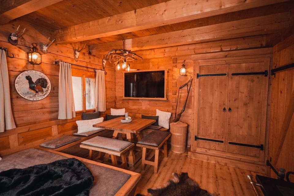 Communal lounge/ TV room, TV and multimedia, Living room, Photo of the whole room, Seating area, Evening entertainment
