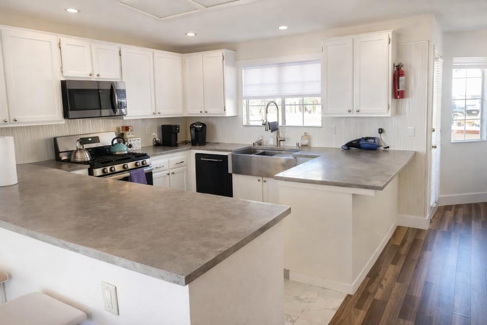 dishwasher, oven, stove, toaster, kitchen
