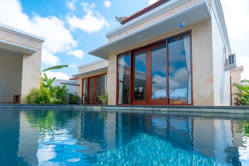 Property building, Pool view, Swimming pool