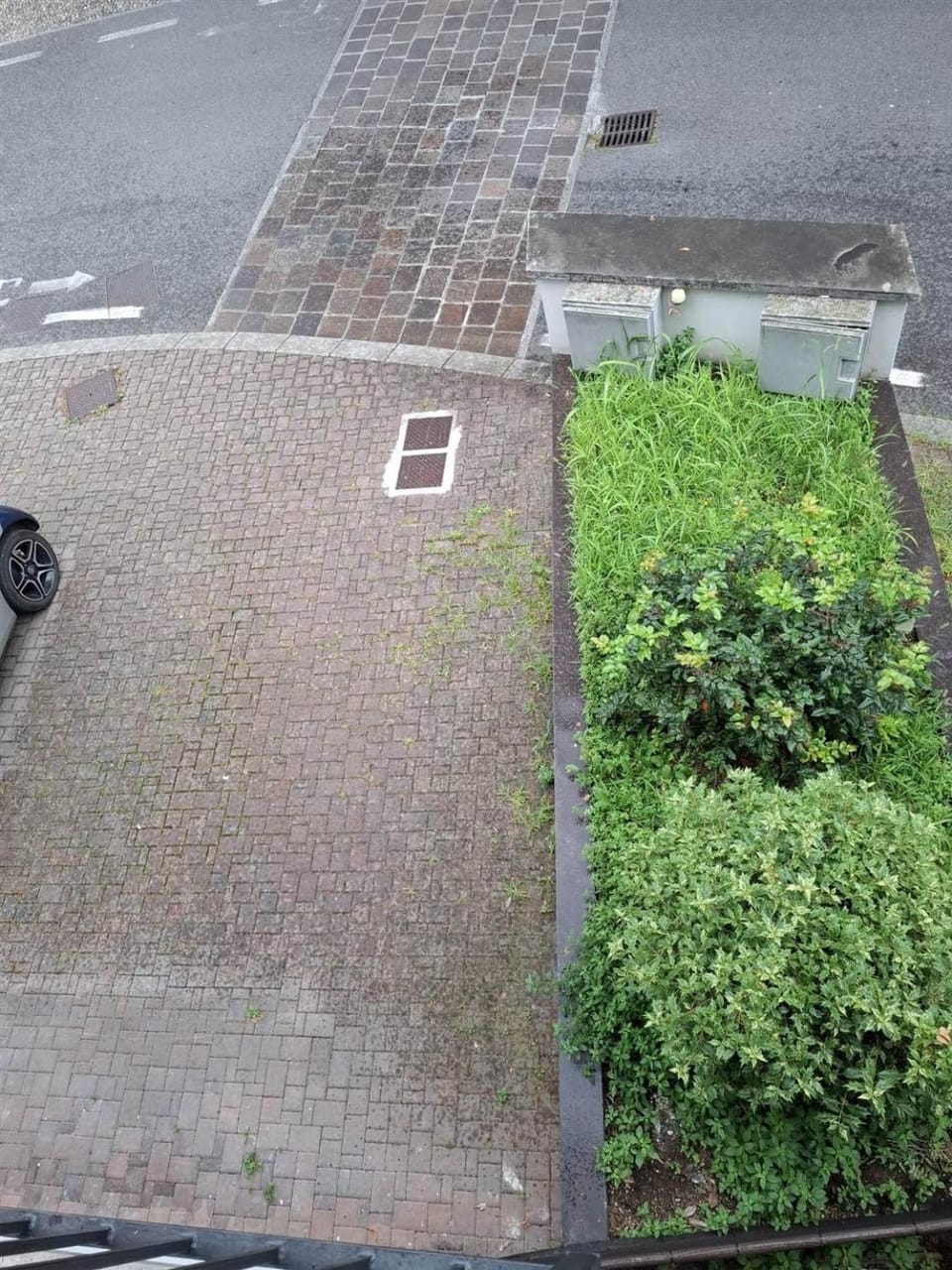 Property building, Parking