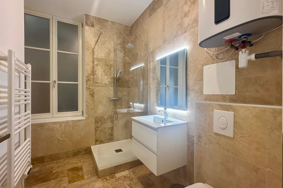 Le 002 Sainte Ségolène Apartment in Metz
