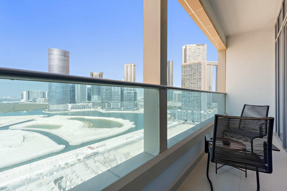 Balcony/Terrace, City view