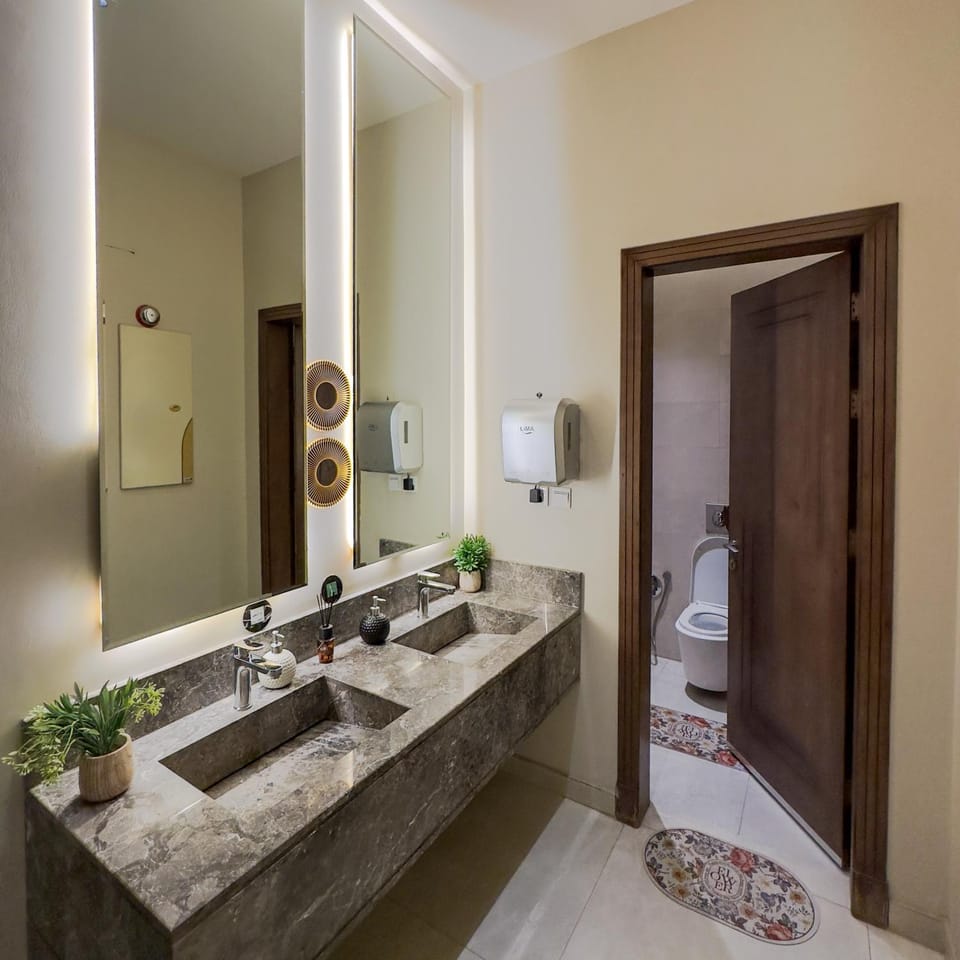 Pool Chalet W Green Garden & BBQ Relax Chalet in Riyadh