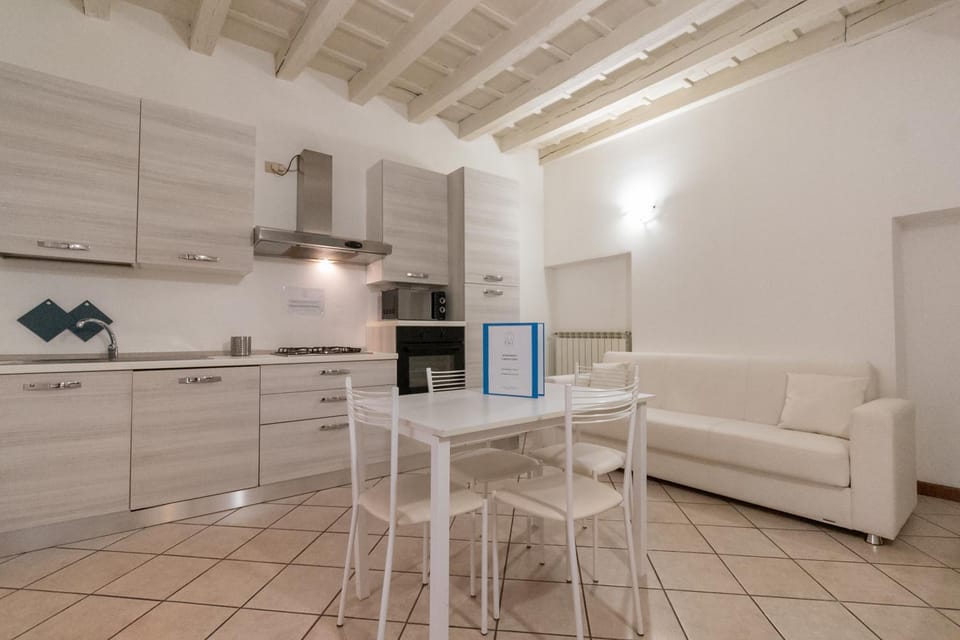Kitchen or kitchenette, Living room, Dining area, pet friendly, stove