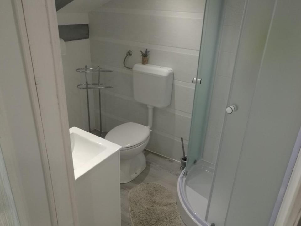 Obiteljski Apartmani Švob Lavanda & Ružmarin sa pogledom na more Apartment in Novi Vinodolski