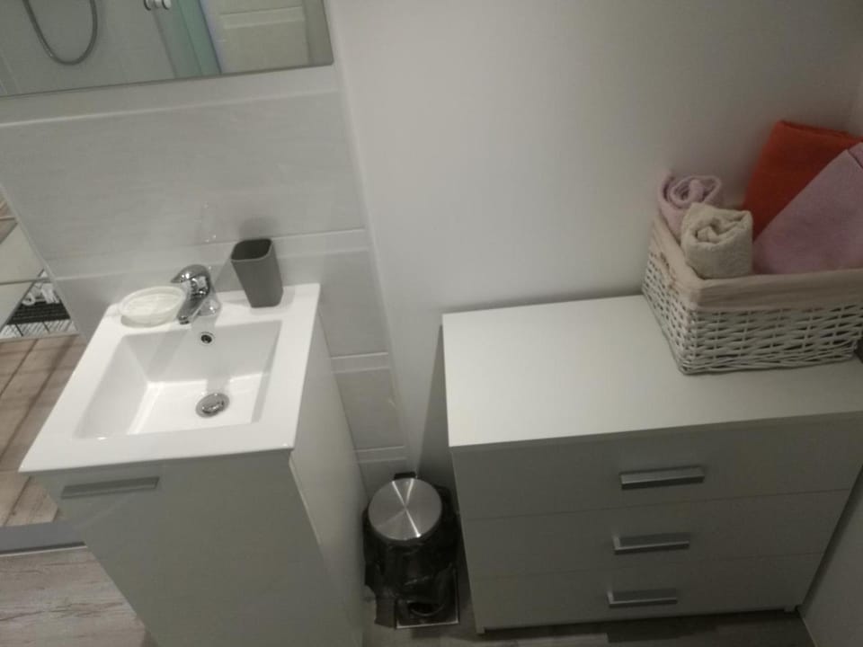 Obiteljski Apartmani Švob Lavanda & Ružmarin sa pogledom na more Apartment in Novi Vinodolski