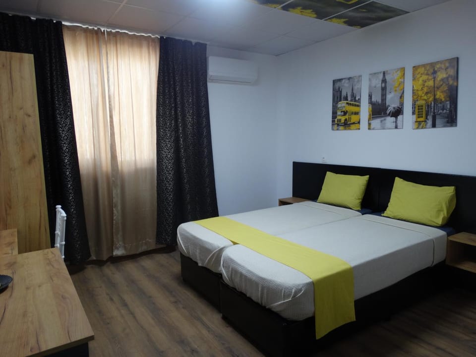 Bed, View (from property/room), Photo of the whole room, Bedroom, heating, air conditioner