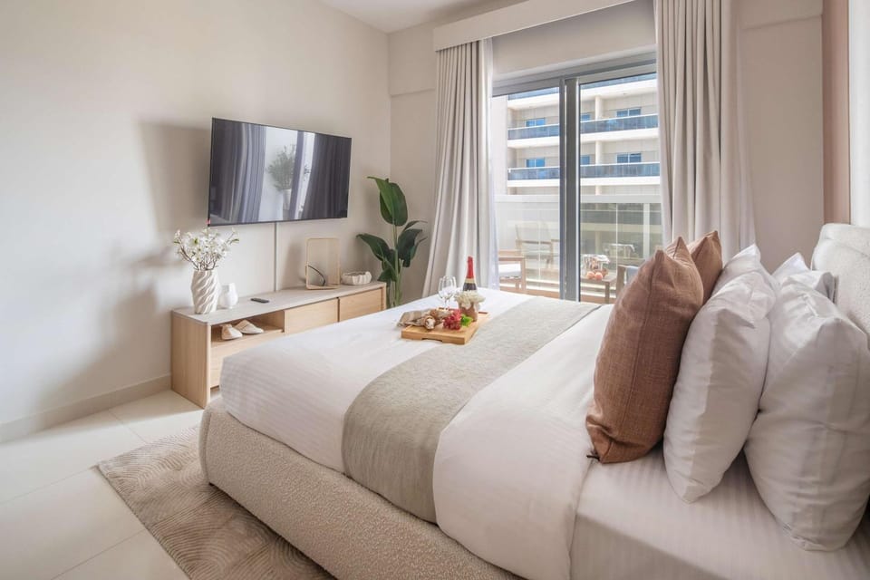 Bed, TV and multimedia