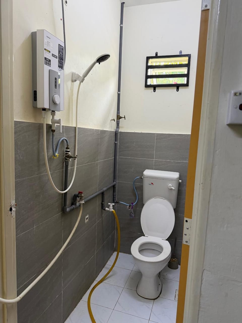 Shower, Toilet, Bathroom