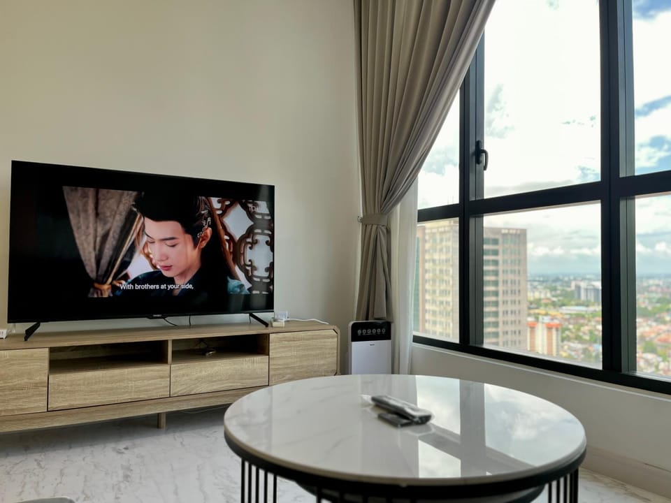 Sky 88 -- Near SG & JB Town & CIQ & City View # 3BR2B # 6pax by Cowidea Apartment in Johor Bahru