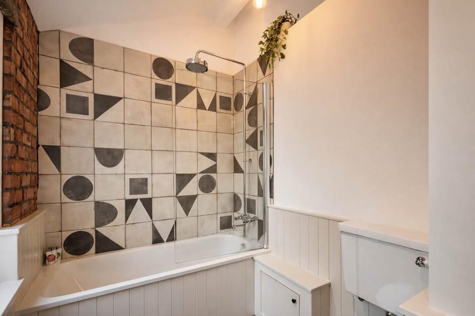Stylish Coastal 3-Bed Retreat in Saltburn House in Saltburn