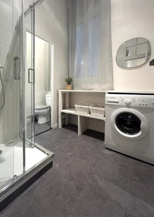 Apt cosy rénové central proche gare St Charles Apartment in Marseille