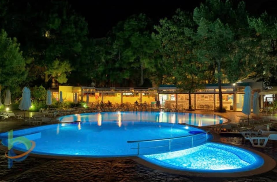 Pool view, Swimming pool