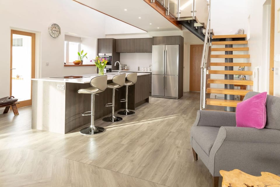 Kitchen or kitchenette, Seating area, Dining area, pet friendly, stove