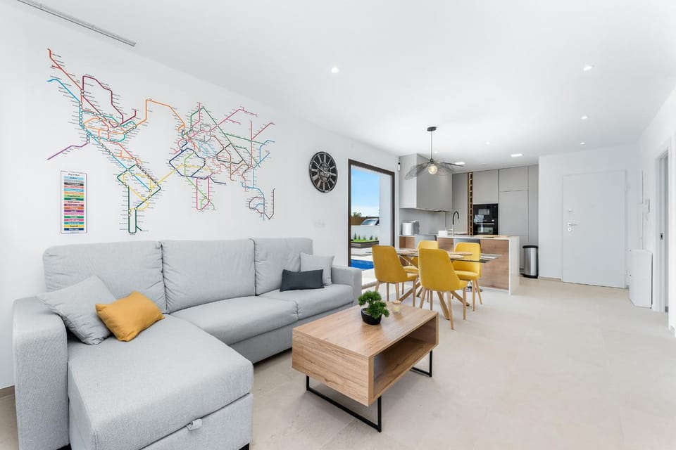 Communal lounge/ TV room, Living room