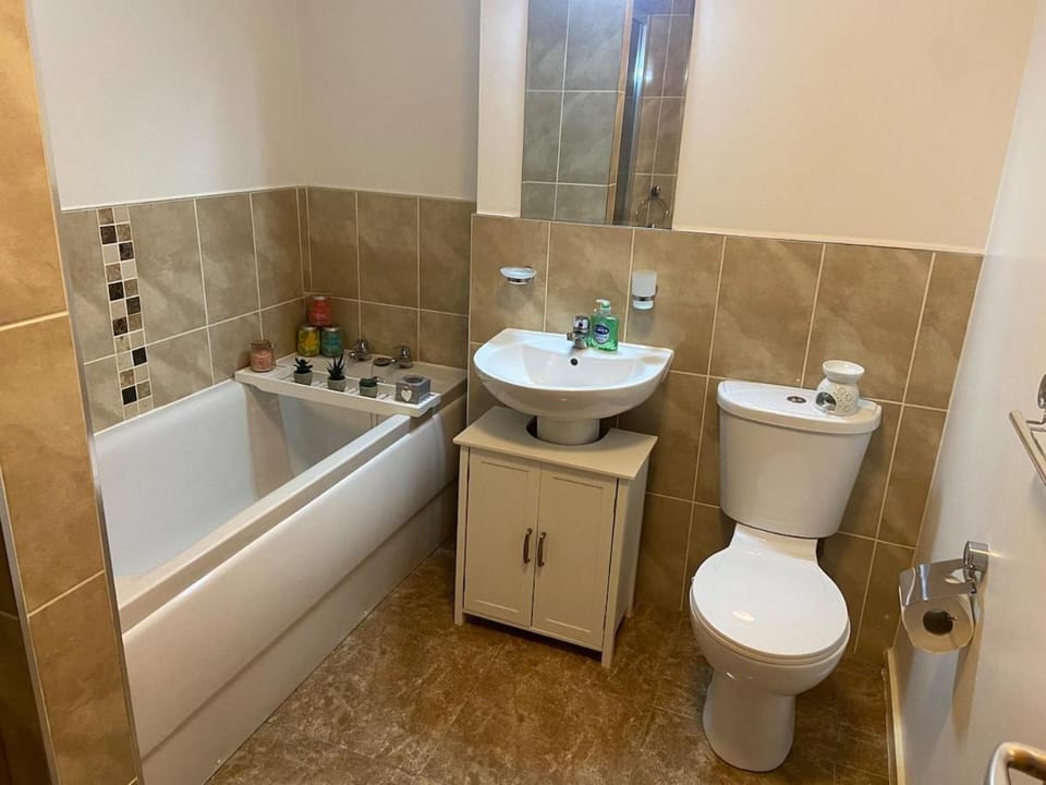 Toilet, Bathroom, Bath