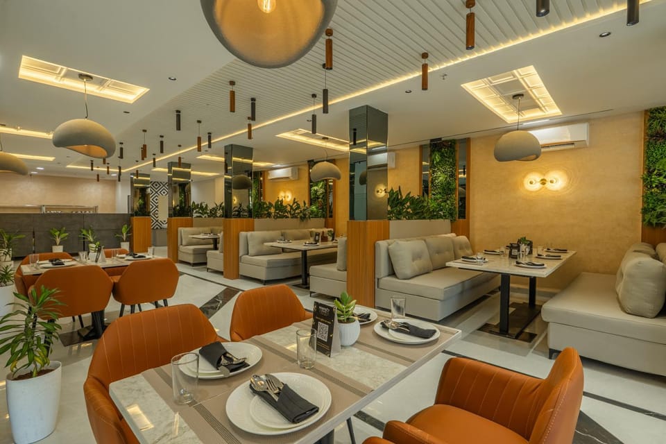 Restaurant/places to eat, Food and drinks, Seating area