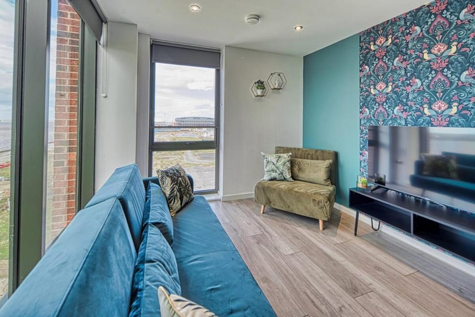 Relax in Style at our Cosy & Modern 2-Bed Flat Apartment in Liverpool