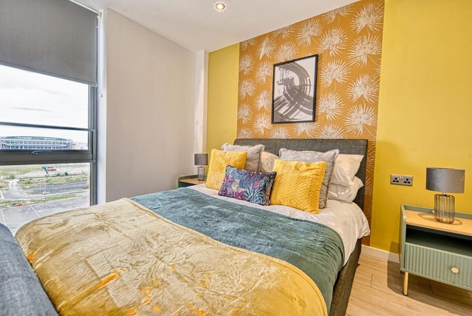 Relax in Style at our Cosy & Modern 2-Bed Flat Apartment in Liverpool