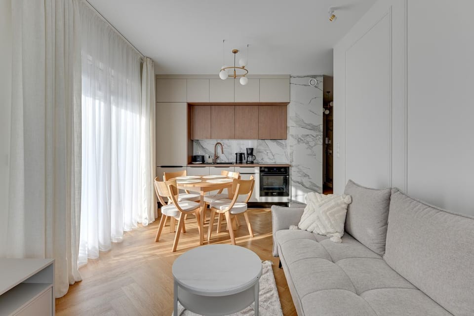 Kitchen or kitchenette, Living room, Seating area, Dining area