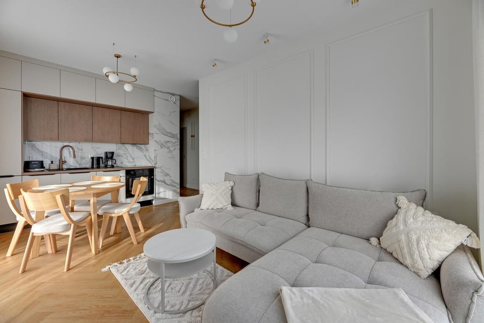 Kitchen or kitchenette, Living room, Seating area, Dining area