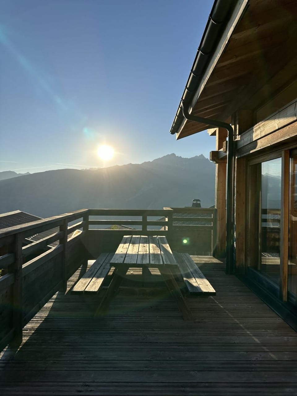 Balcony/Terrace, Mountain view