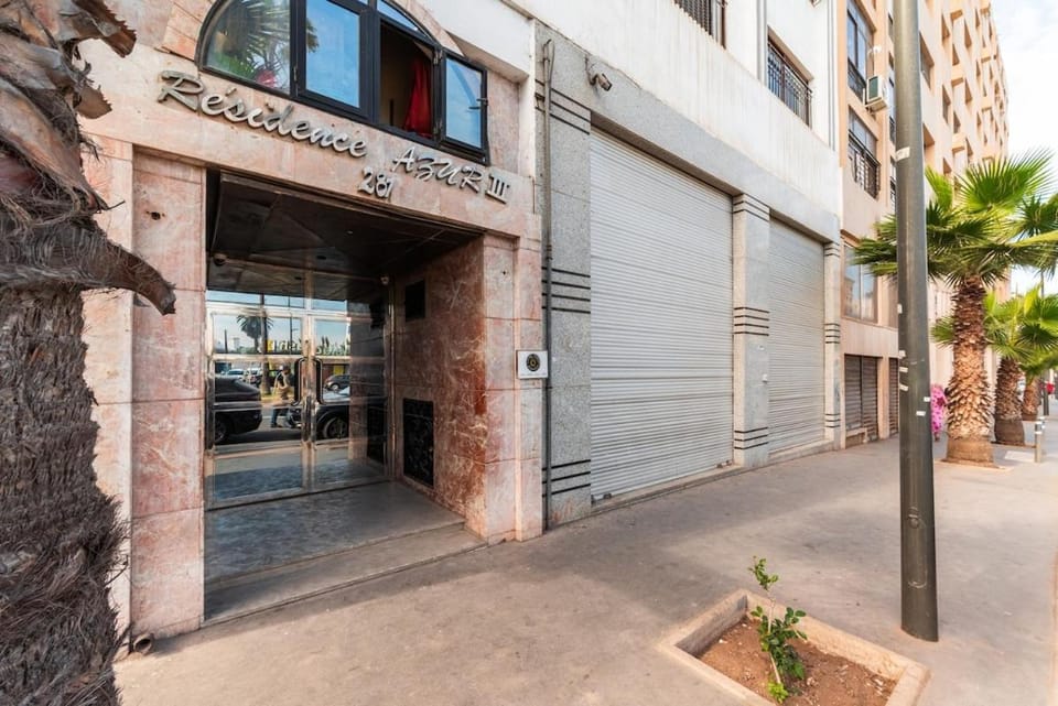 Property building, Parking
