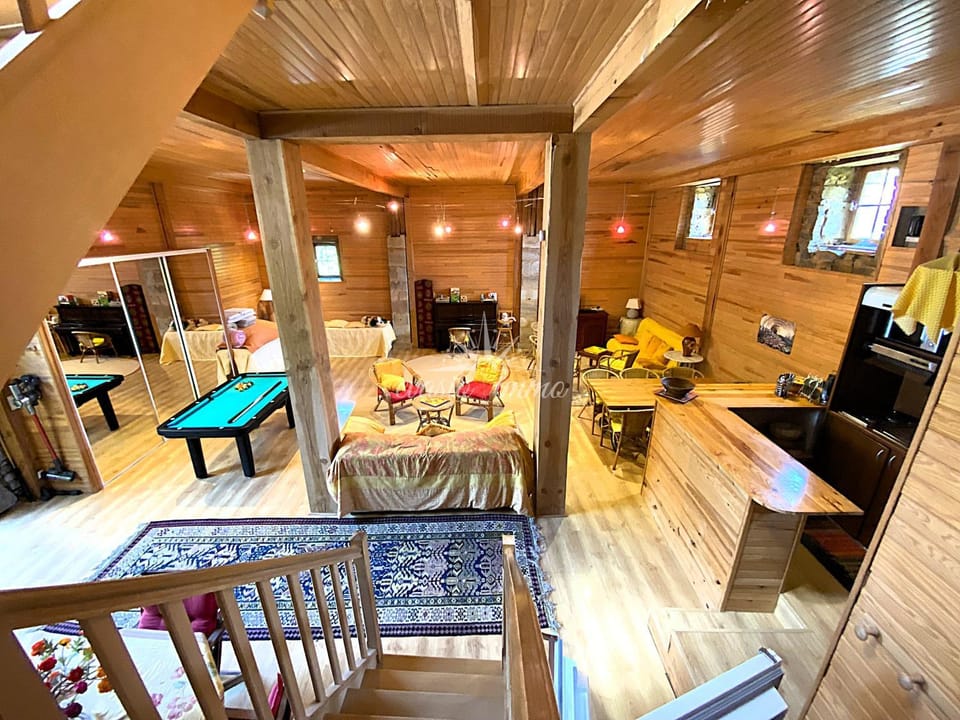 Living room, Dining area, minibar, pet friendly