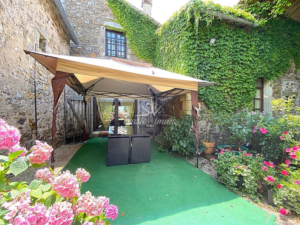 Inner courtyard view