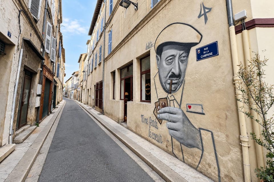 Neighbourhood, Street view