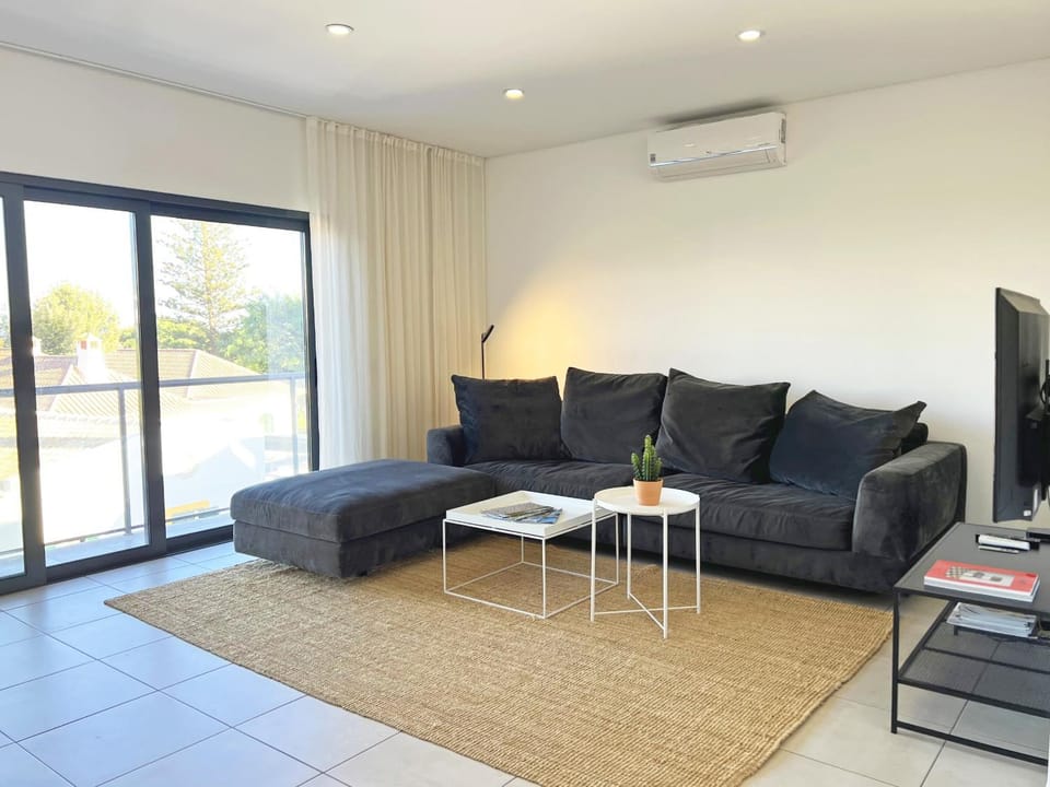 TV and multimedia, Living room, air conditioner