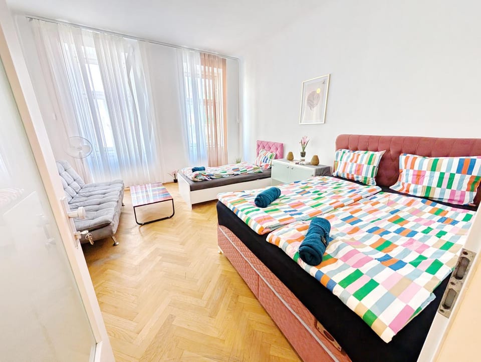 Comfortable Rooms in Wiener Stadthalle area G4 Vacation rental in Vienna
