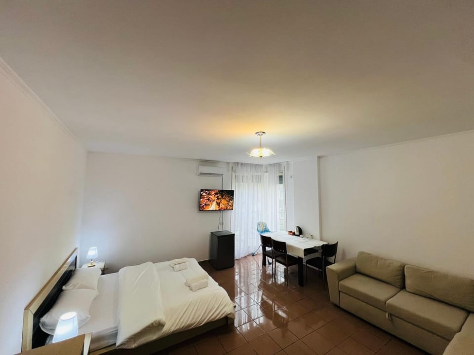 Bed, Living room, Bedroom