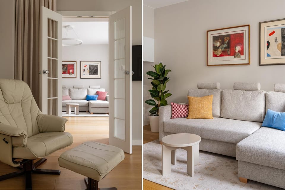 Living room, Seating area
