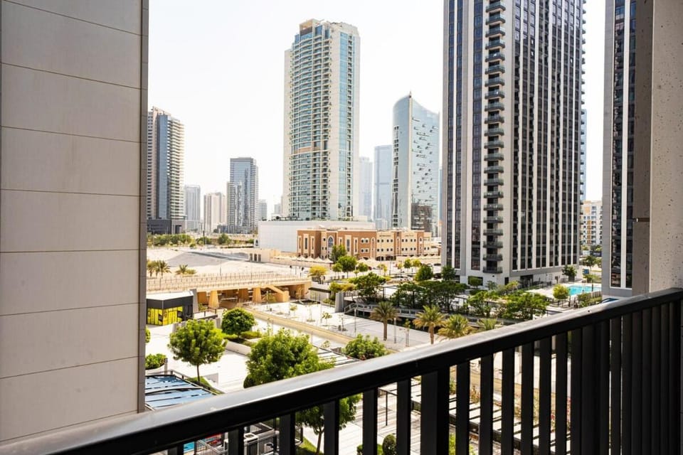 Reem Island Modern 1BR Pool, Gym, City View Apartment in Abu Dhabi